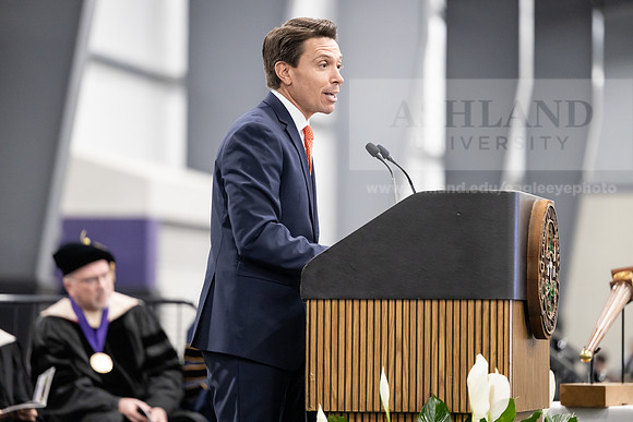 012SPGradCeremony0522FU1A8761