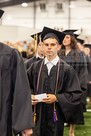 329SpGradProcessional0524CCP10282