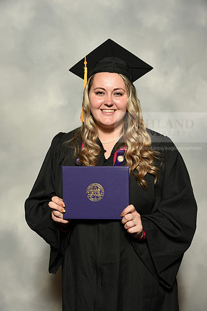 090BachelorNursingWiGrad1221MP7_0087