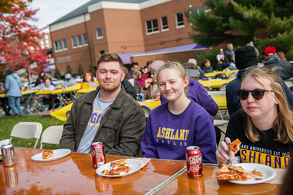 HomecomingPizzaX31023AWB_6803