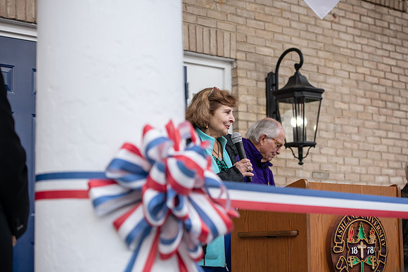 HomecomingUSAHouseRibbonCeremony1023AWB_5995