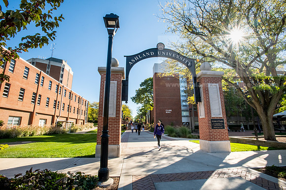 FallCampusLife1024AWB_1493