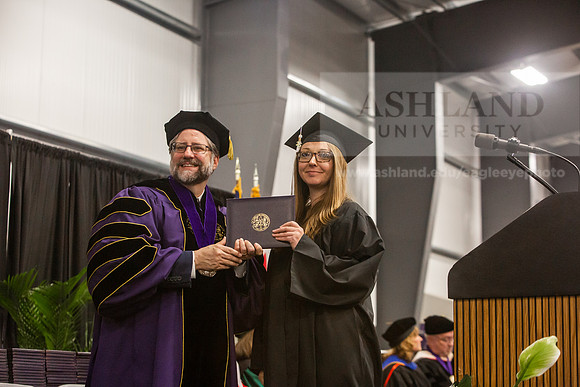 153SpGradBachelorArts0525JH6Q8B8930