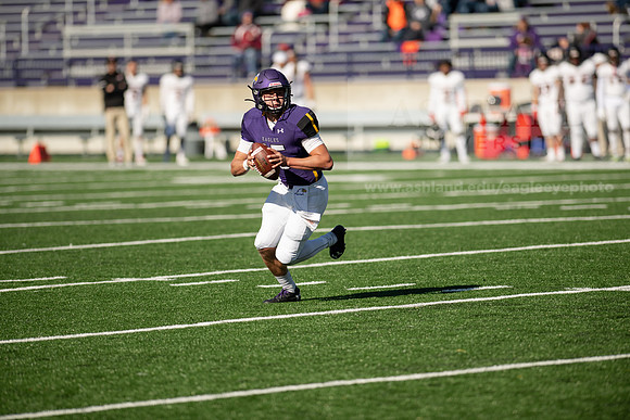 AUvDavenportFootball1019ALW_7360