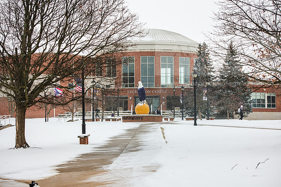 StudentsReturnWinterCampus0125AWB_6964