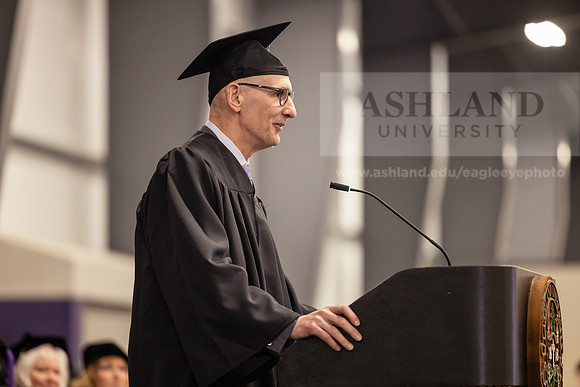091SPGradCeremony0524CCP10424