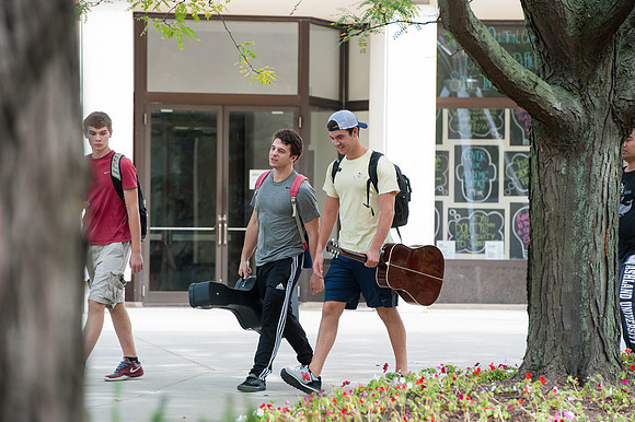 CampusStudents0915ALW_9801