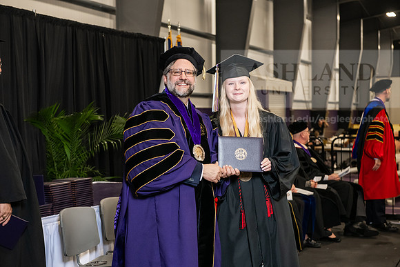 103SPGradBachelorScienceEducation0525AWB_4551