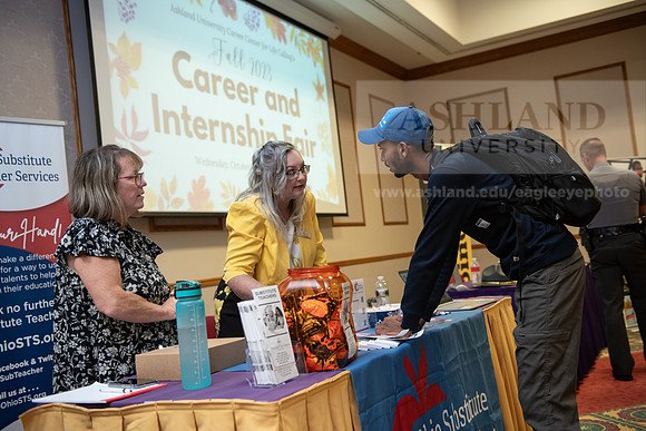 CareerInternshipFair1023AWB_9673