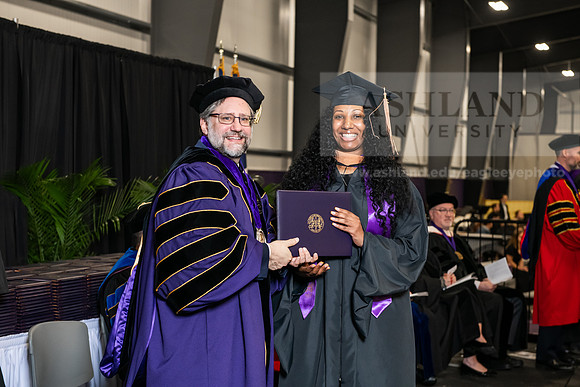047SpGradMasterBusinessAdmin0525AWB_3088