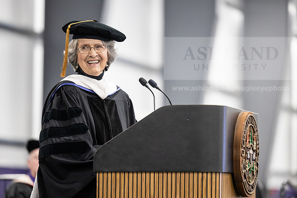 037SPGradCeremony0522FU1A8804