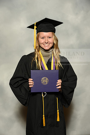 080BachelorScienceWiGrad1221MP7_0906