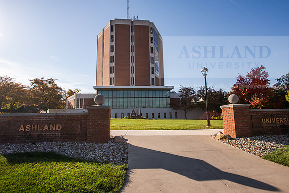 FallCampusLife1024AWB_5219