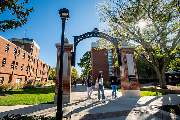 FallCampusLife1024AWB_1548