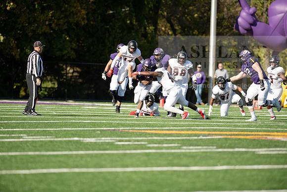 AUvDavenportFootball1019ALW_7251