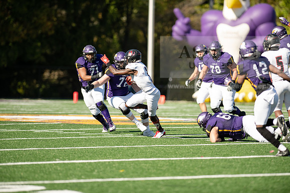 AUvDavenportFootball1019ALW_7207