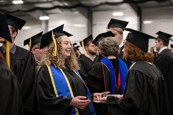 008WIGradPreCermony1222ALW_9988