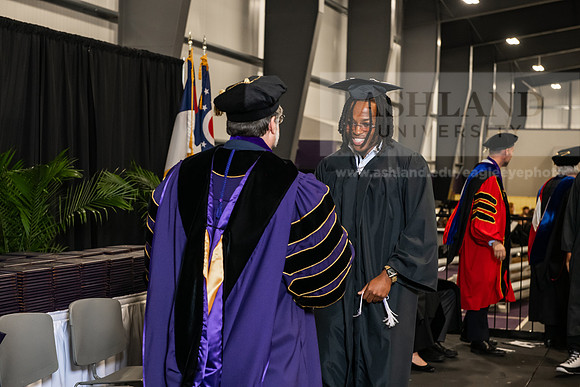 187SPGradBachelorArts0525AWB_3528