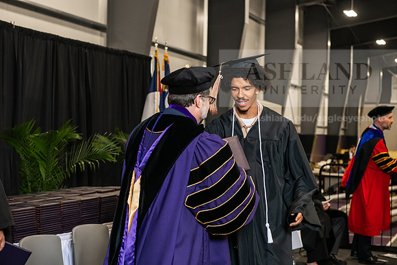 110SPGradBachelorArts0525AWB_3465