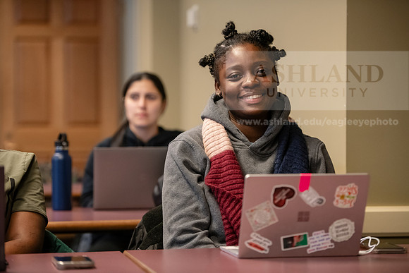 MBADigitalMarketing0324AWB_8186