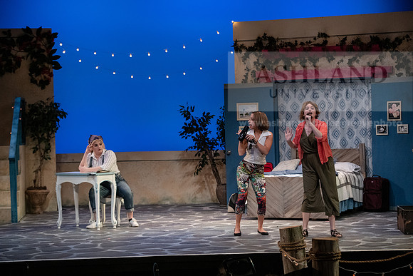 TheatreMammaMia0220ALW_2079