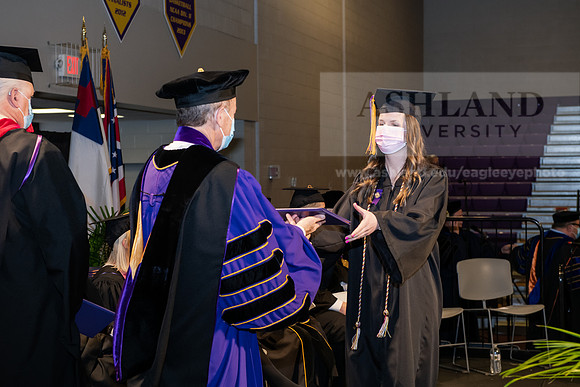 076BachelorNursingWiGrad1221ALW_7130