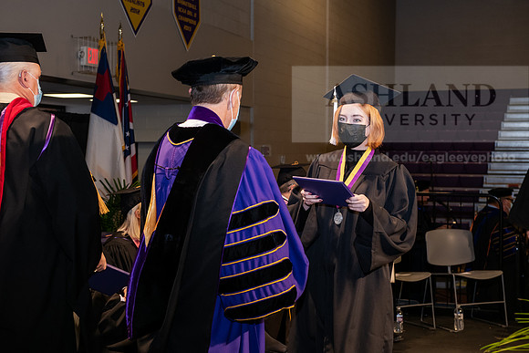 021BachelorArtsWiGrad1221ALW_6847