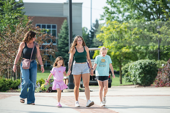MoveInDay0824AWB_1581