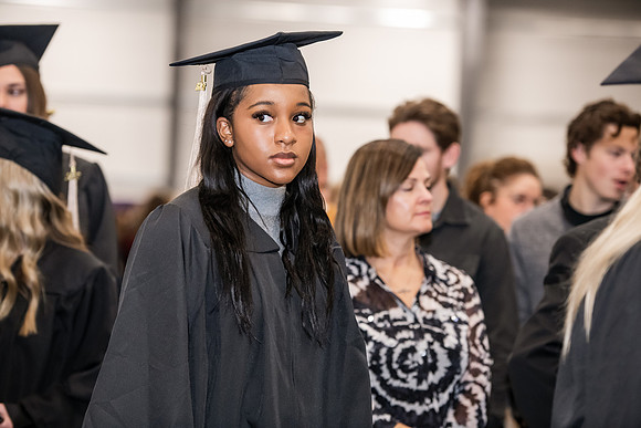 100WIGradProcessional1222ALW_0153