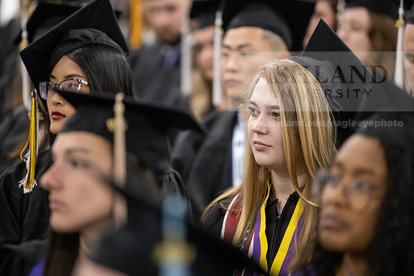 039SPGradCeremony0522FU1A8807