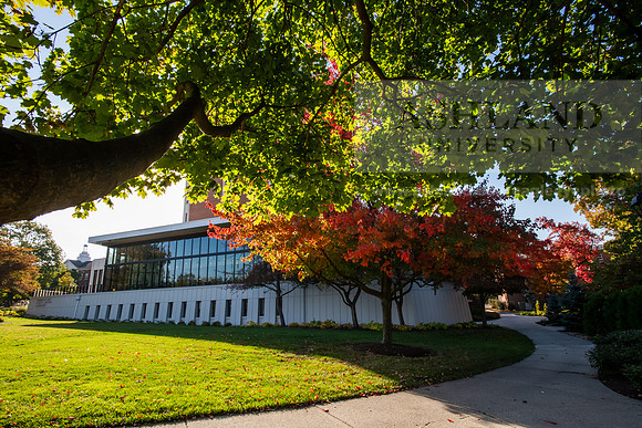 FallCampusLife1024AWB_5176