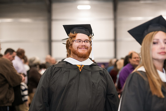 035WIGradProcessional1222ALW_0091