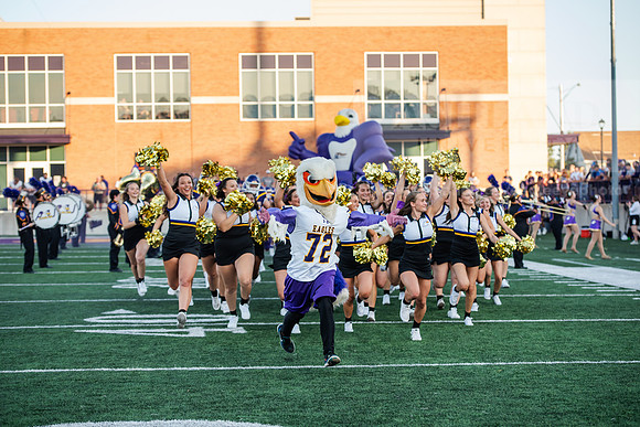 AUvIUPFootball0924ALW_8331