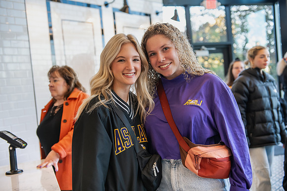 HomecomingLyceumCoffee1023AWB_6607