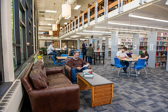 SeminaryLibrary0524AWB_0619