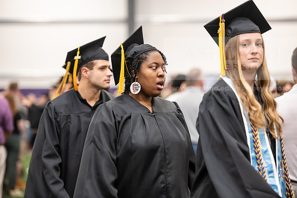232SpGradProcessional0524AWB_8640