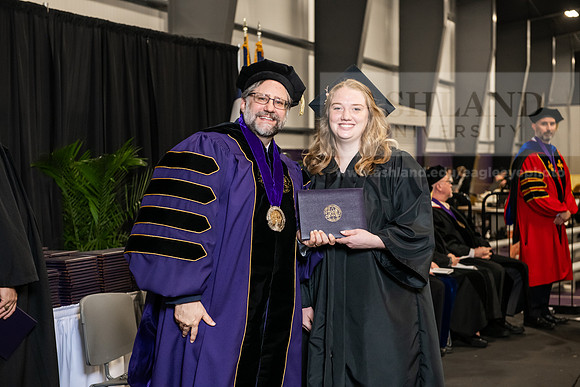 063SPGradBachelorScienceBusinessAdmin0525AWB_4227