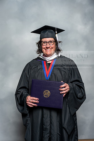 089SpGradMasterArts0525AU-Graduation-2025-Andrew-0560