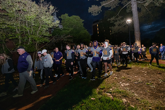 ParadeOfPurple1021ALW_6193
