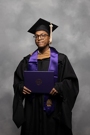 023WIGraduates1222FU1A0852