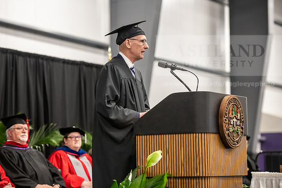 189SpGradCeremony0525AWB_2742