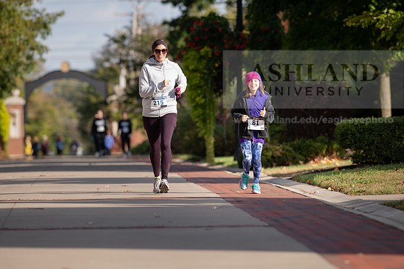 Homecoming5kFunRunWalk1019ALW_4575