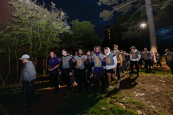 ParadeOfPurple1021ALW_6194