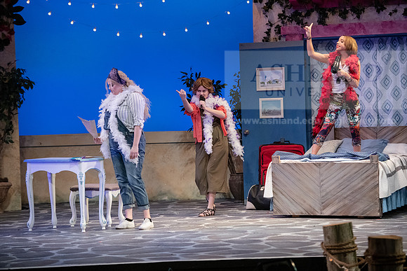 TheatreMammaMia0220ALW_2093