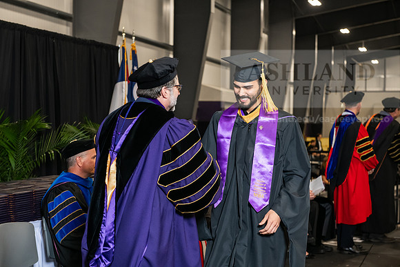 100SpGradMasterBusinessAdmin0525AWB_3122