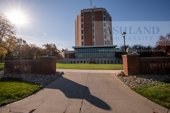 FallCampusLife1024AWB_5225