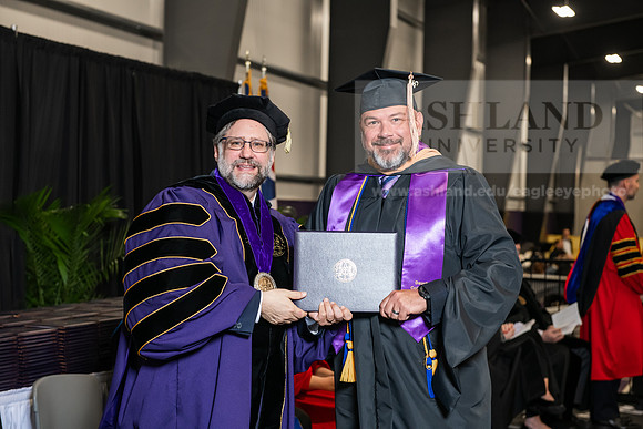 121SpGradMasterBusinessAdmin0525AWB_3136