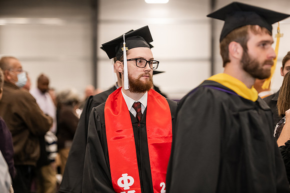 043WIGradProcessional1222ALW_0106