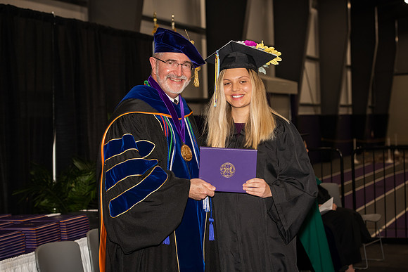 083WIGraduates1222ALW_1000