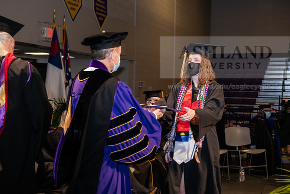 079BachelorArtsWiGrad1221ALW_6889